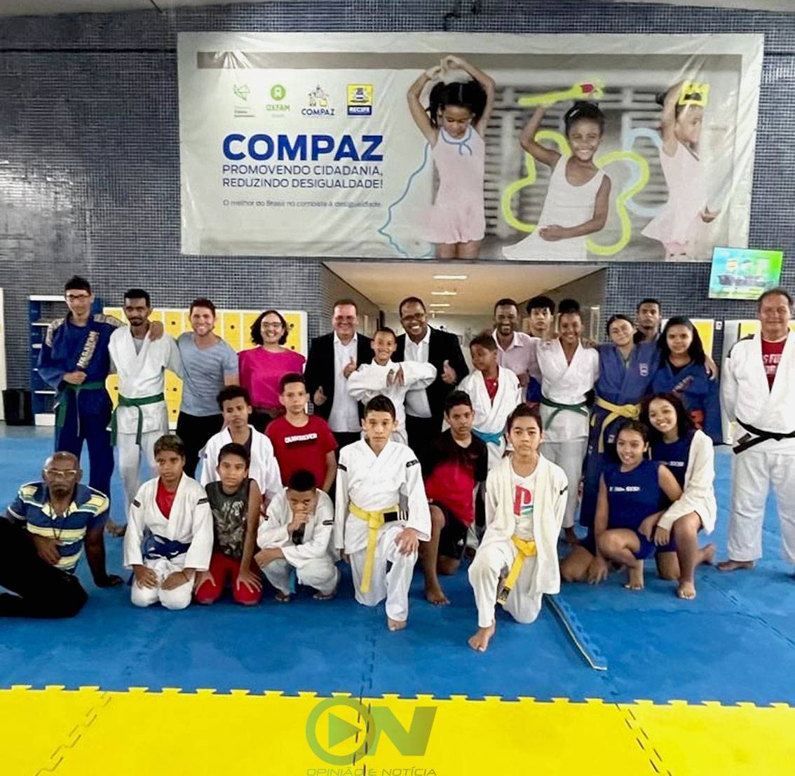 Enzo Samuel visita Plataforma Tecnológica e Centro de Promoção da Paz de Recife